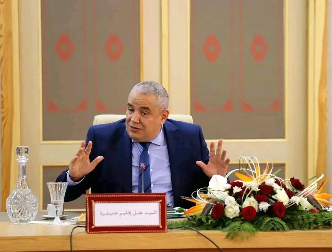 خنيفرة: عامل الإقليم يتدخل لتعزيز خط النقل بين خنيفرة ومريرت بحافلة إضافية